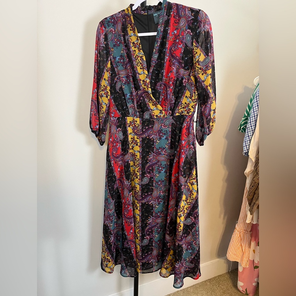 Gabby Skye Multi-Color Paisley Faux Wrap Midi Dress Fit & Flare size 8